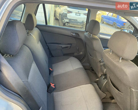 Серый Опель Астра, объемом двигателя 1.6 л и пробегом 210 тыс. км за 4699 $, фото 11 на Automoto.ua