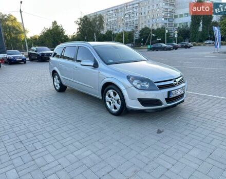 Серый Опель Астра, объемом двигателя 1.7 л и пробегом 400 тыс. км за 2500 $, фото 1 на Automoto.ua