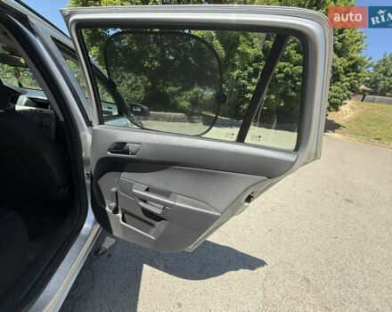 Сірий Опель Астра, об'ємом двигуна 1.6 л та пробігом 227 тис. км за 4650 $, фото 42 на Automoto.ua