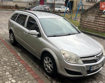 Сірий Опель Астра, об'ємом двигуна 1.69 л та пробігом 300 тис. км за 5000 $, фото 1 на Automoto.ua