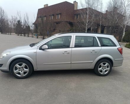 Серый Опель Астра, объемом двигателя 1.6 л и пробегом 226 тыс. км за 5400 $, фото 2 на Automoto.ua