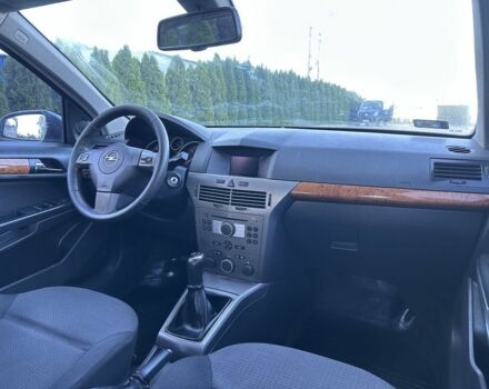 Серый Опель Астра, объемом двигателя 1.7 л и пробегом 400 тыс. км за 2499 $, фото 10 на Automoto.ua