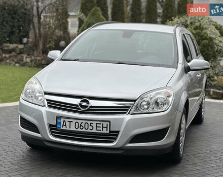 Серый Опель Астра, объемом двигателя 1.36 л и пробегом 270 тыс. км за 3900 $, фото 94 на Automoto.ua