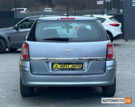 Серый Опель Астра, объемом двигателя 1.7 л и пробегом 321 тыс. км за 6000 $, фото 4 на Automoto.ua