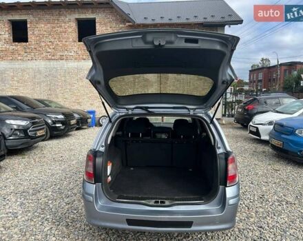 Серый Опель Астра, объемом двигателя 1.69 л и пробегом 238 тыс. км за 4799 $, фото 12 на Automoto.ua