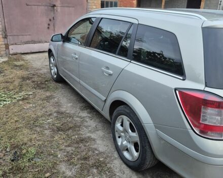 Серый Опель Астра, объемом двигателя 1.6 л и пробегом 280 тыс. км за 5350 $, фото 2 на Automoto.ua