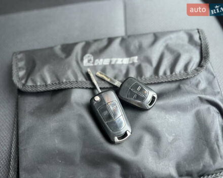 Серый Опель Астра, объемом двигателя 1.36 л и пробегом 270 тыс. км за 3900 $, фото 119 на Automoto.ua