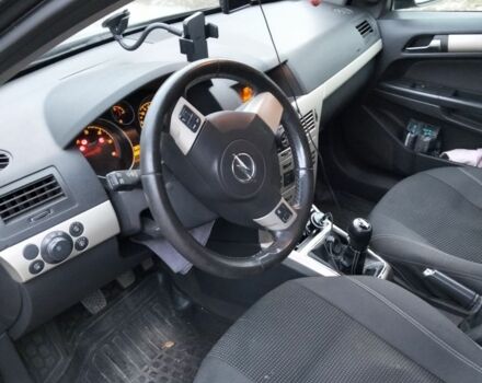 Серый Опель Астра, объемом двигателя 0 л и пробегом 310 тыс. км за 4000 $, фото 2 на Automoto.ua