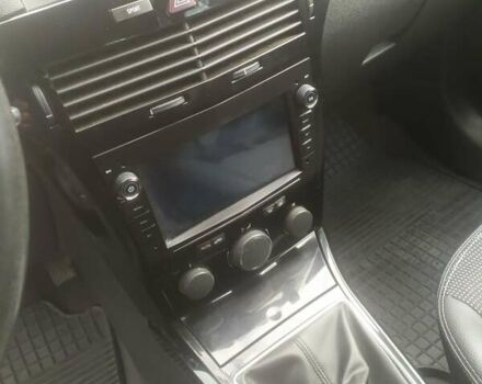 Серый Опель Астра, объемом двигателя 1.7 л и пробегом 285 тыс. км за 5500 $, фото 17 на Automoto.ua