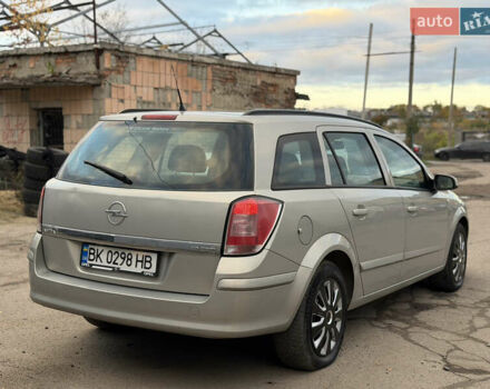 Опель Астра 2008 в Ровно на Automoto.ua Серый Опель Астра, объемом двигателя 1.91 л и пробегом 255 тыс. км за 4300 $, фото 28 на Automoto.ua