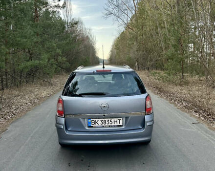 Серый Опель Астра, объемом двигателя 1.6 л и пробегом 216 тыс. км за 5600 $, фото 5 на Automoto.ua