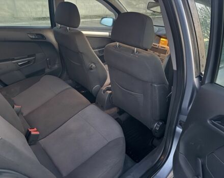 Серый Опель Астра, объемом двигателя 1.9 л и пробегом 227 тыс. км за 2300 $, фото 6 на Automoto.ua