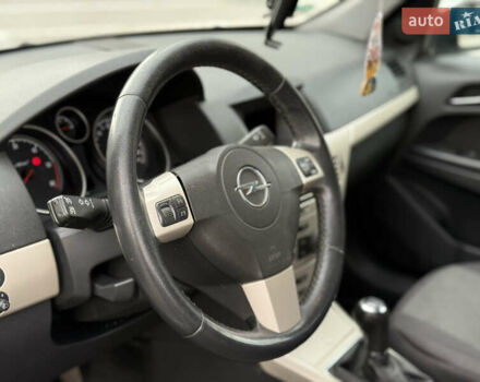 Серый Опель Астра, объемом двигателя 1.7 л и пробегом 228 тыс. км за 4899 $, фото 60 на Automoto.ua