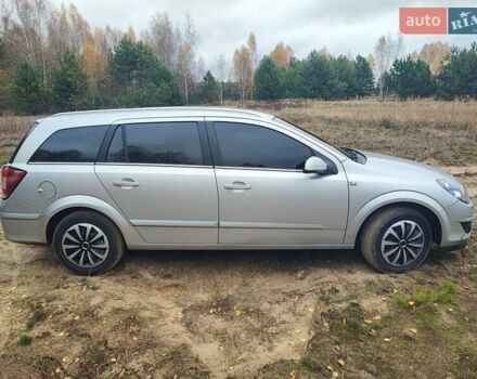 Серый Опель Астра, объемом двигателя 1.8 л и пробегом 245 тыс. км за 5500 $, фото 1 на Automoto.ua