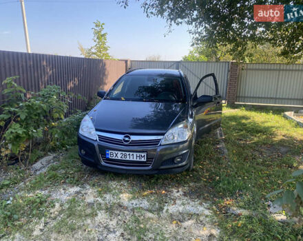Серый Опель Астра, объемом двигателя 1.6 л и пробегом 240 тыс. км за 5100 $, фото 7 на Automoto.ua