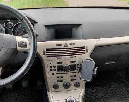 Опель Астра 2008 в Киверцы на Automoto.ua Серый Опель Астра, объемом двигателя 1.7 л и пробегом 390 тыс. км за 4300 $, фото 4 на Automoto.ua