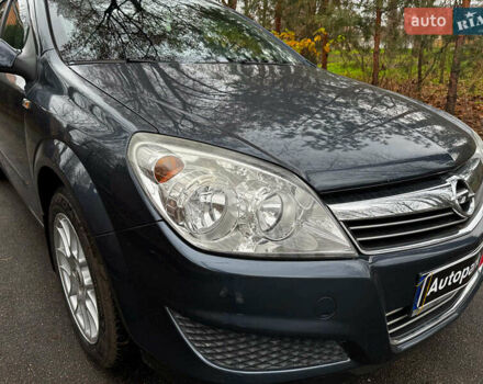 Серый Опель Астра, объемом двигателя 1.6 л и пробегом 197 тыс. км за 5990 $, фото 3 на Automoto.ua