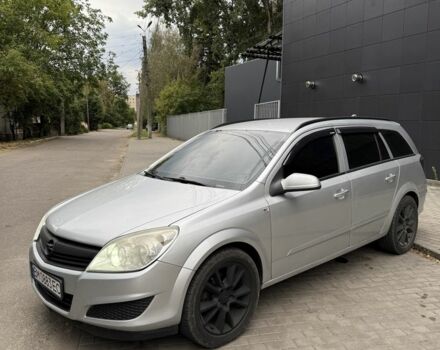 Серый Опель Астра, объемом двигателя 1.7 л и пробегом 228 тыс. км за 5600 $, фото 1 на Automoto.ua