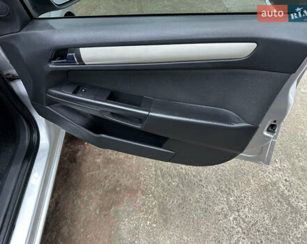 Серый Опель Астра, объемом двигателя 1.6 л и пробегом 195 тыс. км за 5700 $, фото 27 на Automoto.ua