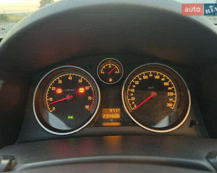 Серый Опель Астра, объемом двигателя 1.6 л и пробегом 234 тыс. км за 5700 $, фото 27 на Automoto.ua