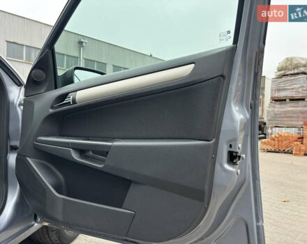 Сірий Опель Астра, об'ємом двигуна 1.6 л та пробігом 275 тис. км за 4999 $, фото 36 на Automoto.ua