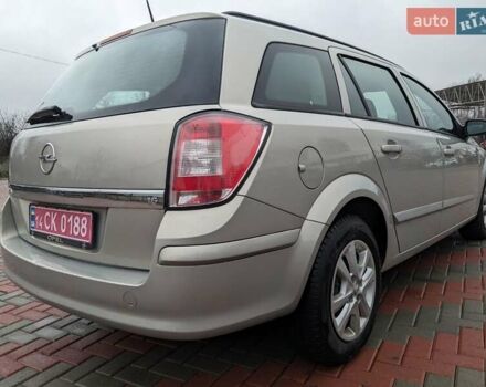 Серый Опель Астра, объемом двигателя 1.6 л и пробегом 240 тыс. км за 5750 $, фото 27 на Automoto.ua
