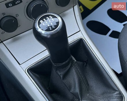 Серый Опель Астра, объемом двигателя 1.36 л и пробегом 220 тыс. км за 5500 $, фото 13 на Automoto.ua