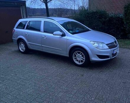 Сірий Опель Астра, об'ємом двигуна 1.7 л та пробігом 225 тис. км за 5500 $, фото 1 на Automoto.ua