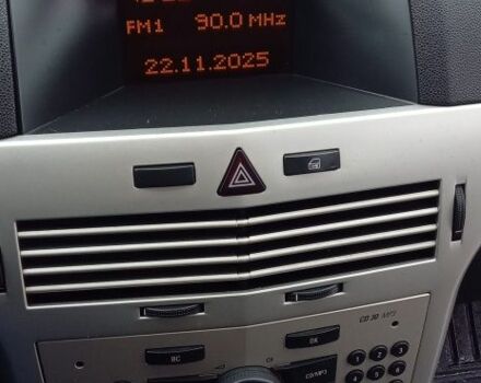 Сірий Опель Астра, об'ємом двигуна 1.7 л та пробігом 196 тис. км за 5250 $, фото 7 на Automoto.ua