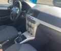 Серый Опель Астра, объемом двигателя 1.7 л и пробегом 241 тыс. км за 5500 $, фото 9 на Automoto.ua