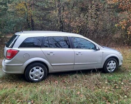 Опель Астра 2008 в Кременце на Automoto.ua Серый Опель Астра, объемом двигателя 1.6 л и пробегом 202 тыс. км за 5100 $, фото 9 на Automoto.ua