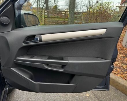 Серый Опель Астра, объемом двигателя 1.6 л и пробегом 197 тыс. км за 5990 $, фото 26 на Automoto.ua