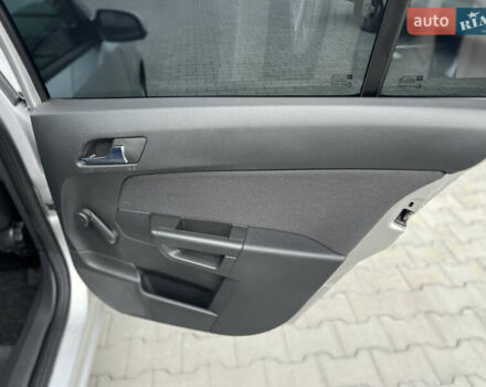 Опель Астра 2008 в Виннице на Automoto.ua Серый Опель Астра, объемом двигателя 1.8 л и пробегом 166 тыс. км за 6499 $, фото 47 на Automoto.ua