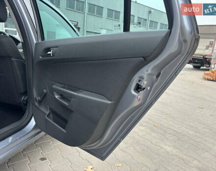 Сірий Опель Астра, об'ємом двигуна 1.6 л та пробігом 275 тис. км за 4999 $, фото 33 на Automoto.ua