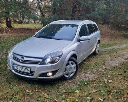 Опель Астра 2008 в Кременце на Automoto.ua Серый Опель Астра, объемом двигателя 1.6 л и пробегом 202 тыс. км за 5100 $, фото 5 на Automoto.ua