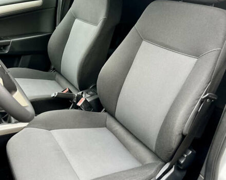 Опель Астра 2008 в Виннице на Automoto.ua Серый Опель Астра, объемом двигателя 1.8 л и пробегом 166 тыс. км за 6499 $, фото 36 на Automoto.ua