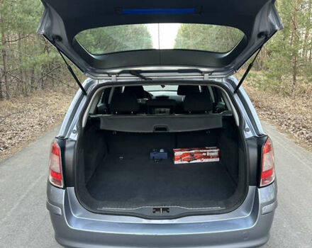 Серый Опель Астра, объемом двигателя 1.6 л и пробегом 216 тыс. км за 5600 $, фото 9 на Automoto.ua