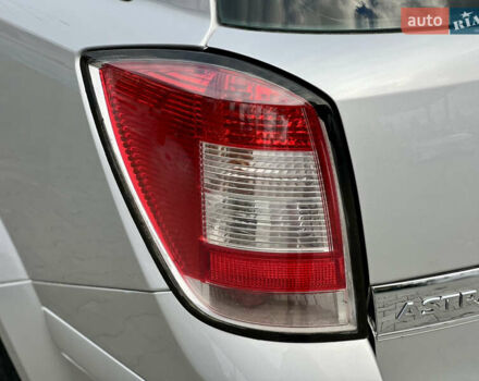 Опель Астра 2008 в Виннице на Automoto.ua Серый Опель Астра, объемом двигателя 1.8 л и пробегом 166 тыс. км за 6499 $, фото 21 на Automoto.ua