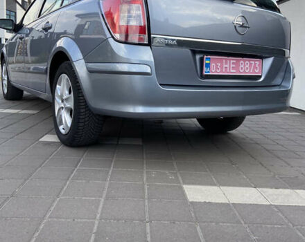 Серый Опель Астра, объемом двигателя 1.6 л и пробегом 214 тыс. км за 5700 $, фото 4 на Automoto.ua