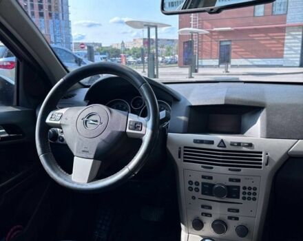 Серый Опель Астра, объемом двигателя 1.6 л и пробегом 208 тыс. км за 5100 $, фото 4 на Automoto.ua