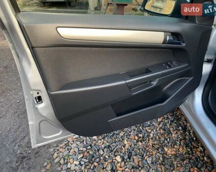 Серый Опель Астра, объемом двигателя 1.6 л и пробегом 172 тыс. км за 5900 $, фото 24 на Automoto.ua