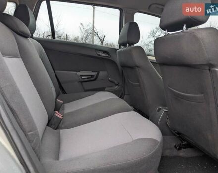 Серый Опель Астра, объемом двигателя 1.6 л и пробегом 240 тыс. км за 5750 $, фото 48 на Automoto.ua