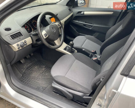 Сірий Опель Астра, об'ємом двигуна 1.69 л та пробігом 258 тис. км за 5800 $, фото 12 на Automoto.ua