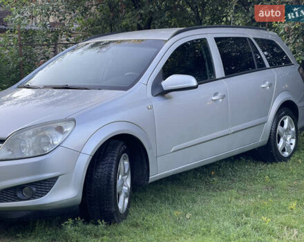 Серый Опель Астра, объемом двигателя 1.7 л и пробегом 260 тыс. км за 4750 $, фото 3 на Automoto.ua