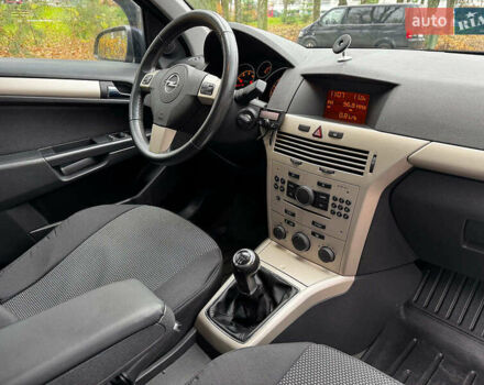 Серый Опель Астра, объемом двигателя 1.6 л и пробегом 197 тыс. км за 5990 $, фото 28 на Automoto.ua