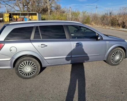 Серый Опель Астра, объемом двигателя 1.7 л и пробегом 300 тыс. км за 4700 $, фото 1 на Automoto.ua