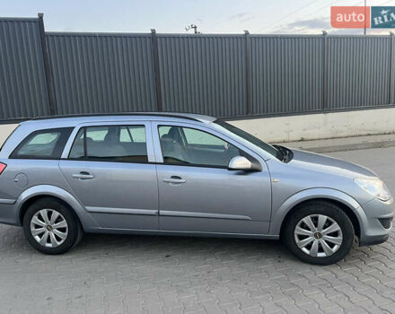 Серый Опель Астра, объемом двигателя 1.6 л и пробегом 234 тыс. км за 5700 $, фото 11 на Automoto.ua