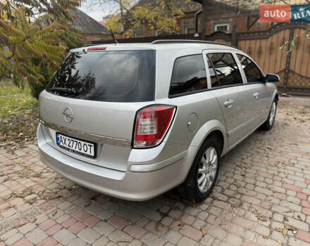 Серый Опель Астра, объемом двигателя 1.6 л и пробегом 283 тыс. км за 5000 $, фото 3 на Automoto.ua