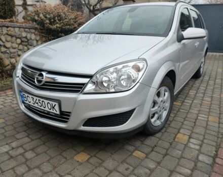 Серый Опель Астра, объемом двигателя 1.7 л и пробегом 215 тыс. км за 5249 $, фото 1 на Automoto.ua