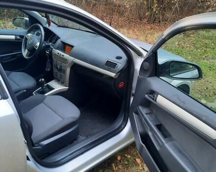 Опель Астра 2008 в Кременце на Automoto.ua Серый Опель Астра, объемом двигателя 1.6 л и пробегом 202 тыс. км за 5100 $, фото 11 на Automoto.ua